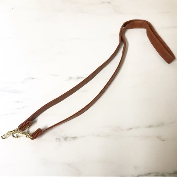 Dolce Vita Leather Bucket Bag w Removable Strap - Picture 5 of 8